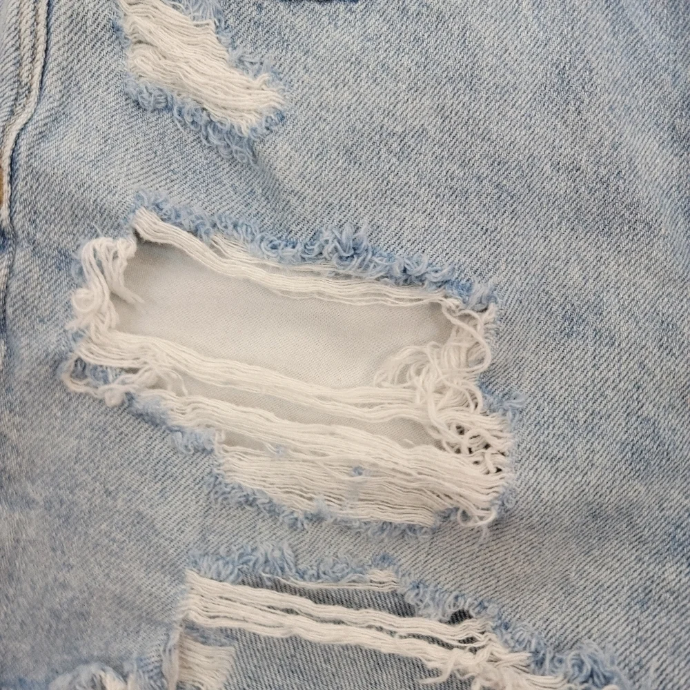 American Eagle 4 Denim Shorts 90's Boyfriend Distressed - Picture 3 of 12